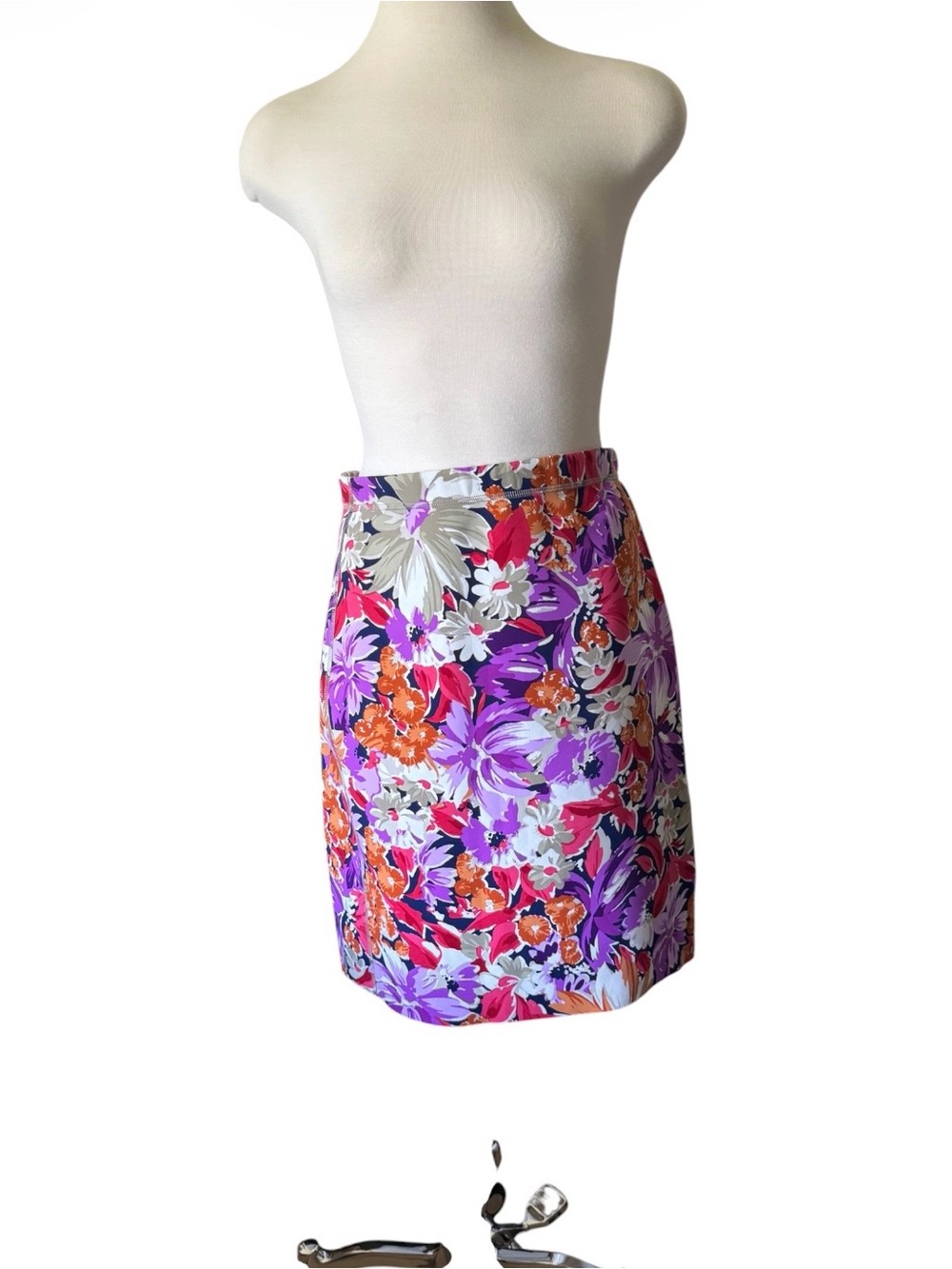 J. McLaughlin Vibrant Floral Mini Skirt in Purple, Pink and Orange
